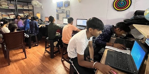 Classroom at SCC Classes tuition centre in Tughlakabad Extension